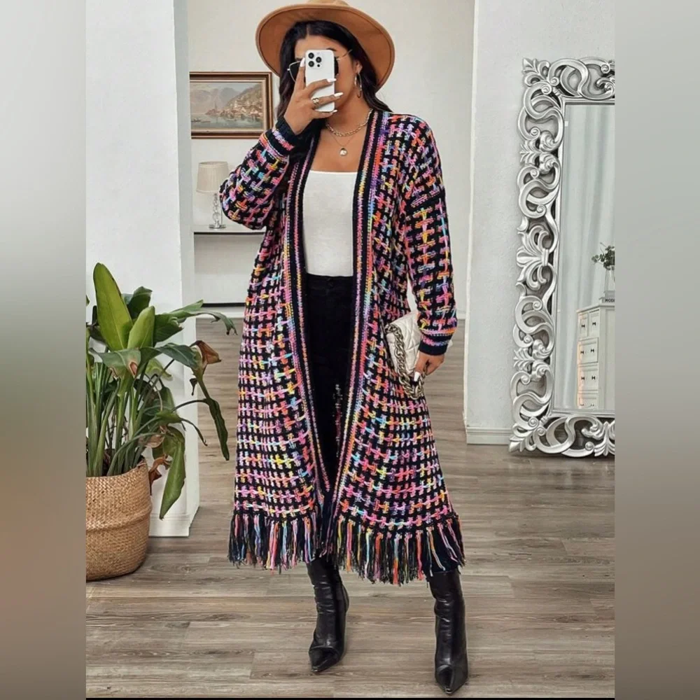 NWOT Knitted multcolor fringe Cardigan - Picture 3 of 10
